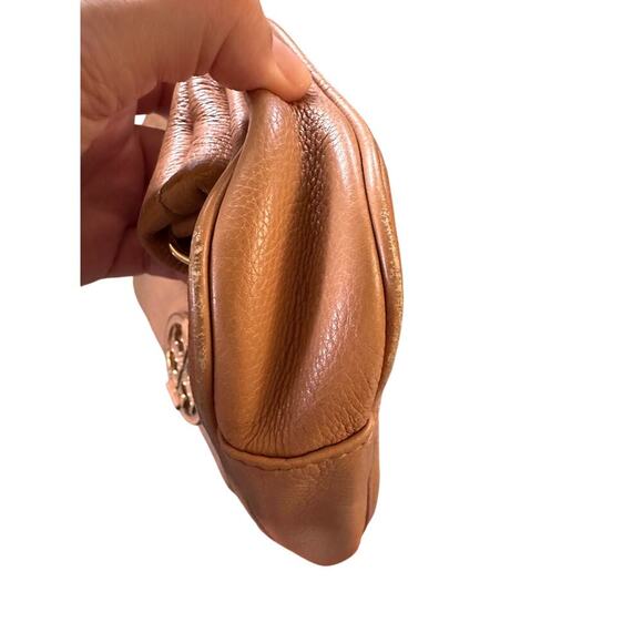 Tory Burch Amanda Pebbled Leather Foldover Crossbody Bag - Picture 8 of 8